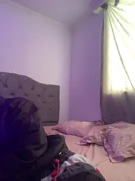 cute emmma online show from 9, 4, 2026