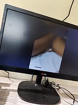 Snapshot of daddy_raj1208 chatting on 23, 12, 2025 daddy raj1208 online show from 23, 12, 2025