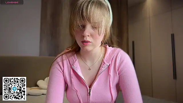 steffi meoww online show from 7, 4, 2026