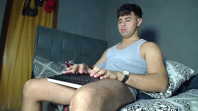 Snapshot of MAXIMILAINO-XXX chatting on 21, 4, 2026 MAXIMILAINO-XXX online show from 21, 4, 2026