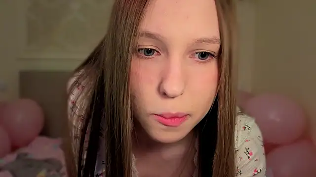 Snapshot of Alllura chatting on 20, 2, 2026 Alllura online show from 20, 2, 2026