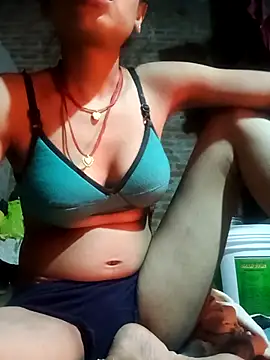 Snapshot of Fency_Love143 chatting on 8, 1, 2026 Fency Love143 online show from 8, 1, 2026