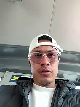 Latin Paisa Boy online show from 4, 3, 2026