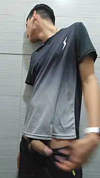 Snapshot of LeonS_20cm chatting on 23, 2, 2026 LeonS 20cm online show from 23, 2, 2026