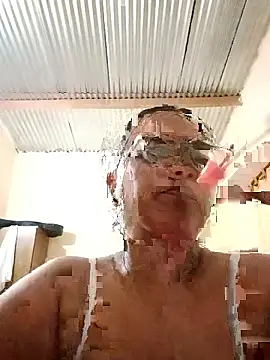 lucy henao  online show from 17, 1, 2026