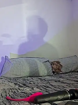  keylafisher  online show from 24, 3, 2026