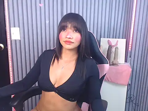 Snapshot of Vanessa__Hot_ chatting on 4, 2, 2026 Vanessa Hot online show from 4, 2, 2026