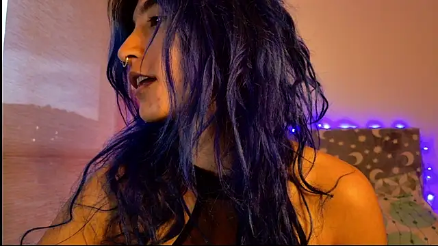 LunaisBack online show from 3, 3, 2026