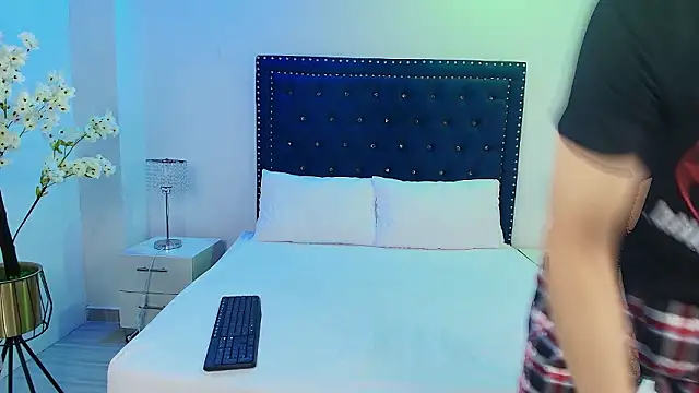 Jaden and sofia online show from 6, 3, 2026