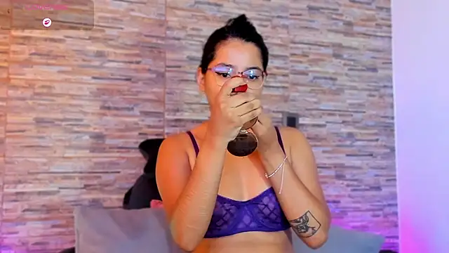 Snapshot of nath_redrex chatting on 8, 6, 2026 nath redrex online show from 8, 6, 2026