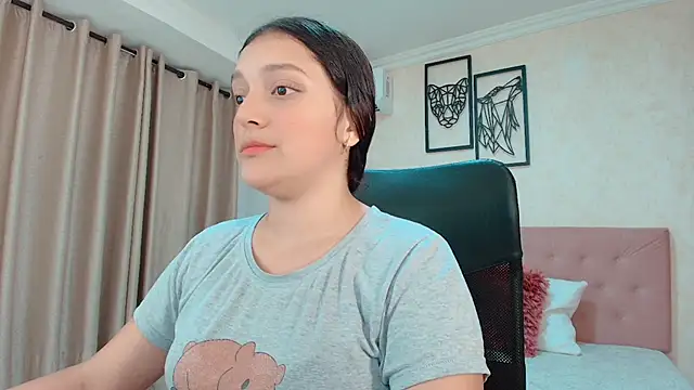 Snapshot of littlemolly_walcott chatting on 25, 6, 2026 littlemolly walcott online show from 25, 6, 2026
