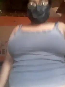 Snapshot of fingerbit07 chatting on 11, 2, 2026 fingerbit07 online show from 11, 2, 2026