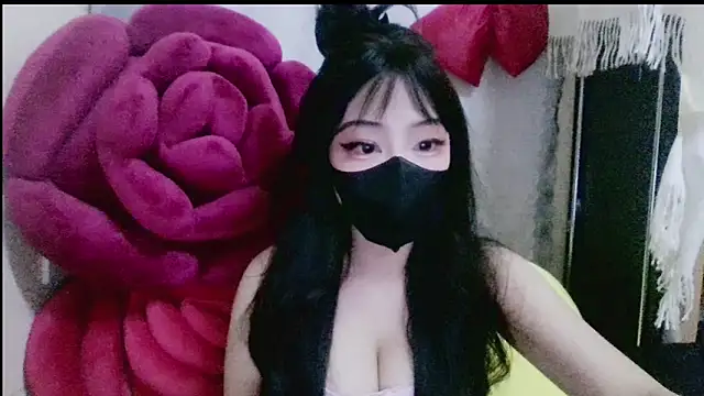 Girl-wets online show from 4, 2, 2026