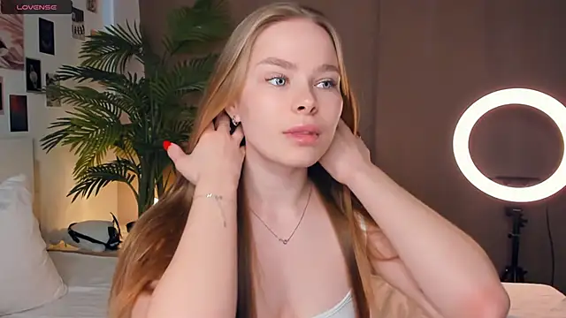 Icehoneybyte online show from 23, 3, 2026