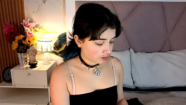 Snapshot of Sienna_Desiree chatting on 1, 7, 2026 Sienna Desiree online show from 1, 7, 2026