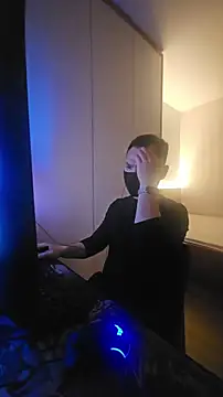 Snapshot of OnlyHand9x chatting on 3, 2, 2026 OnlyHand9x online show from 3, 2, 2026