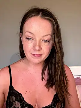 Snapshot of Nova-Vixen chatting on 7, 1, 2026 Nova-Vixen online show from 7, 1, 2026