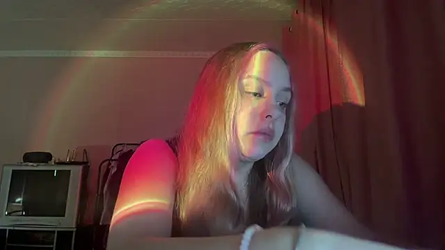 Snapshot of ZoraDearmon chatting on 18, 1, 2026 ZoraDearmon online show from 18, 1, 2026