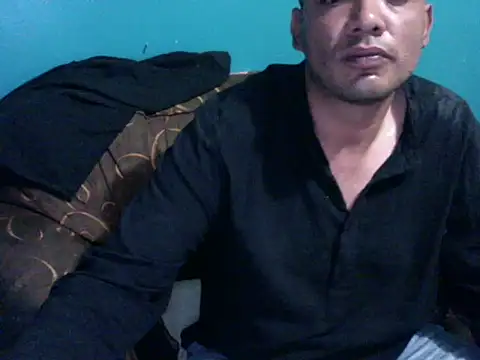 latinomoreno95 online show from 15, 5, 2026