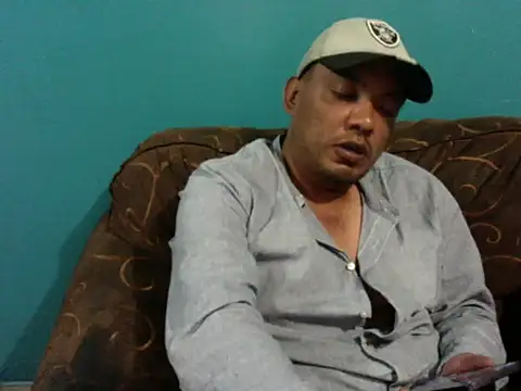 latinomoreno95 online show from 27, 5, 2026