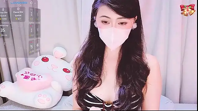 Snapshot of 1-Emma-1 chatting on 17, 5, 2026 1-Emma-1 online show from 17, 5, 2026