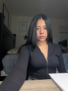 Snapshot of AnahiSkye chatting on 14, 2, 2026 AnahiSkye online show from 14, 2, 2026