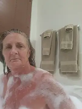 HotAzMilf online show from 14, 4, 2026