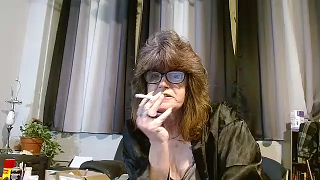Snapshot of ladylavende3 chatting on 2, 3, 2025 ladylavende3 online show from 2, 3, 2025