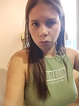 Snapshot of Lara_queenxxx chatting on 6, 1, 2026 Lara queenxxx online show from 6, 1, 2026