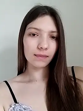 LunaTori456 online show from 9, 4, 2026