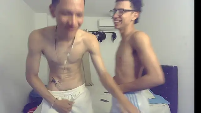 pocket loversxxx online show from 25, 4, 2026