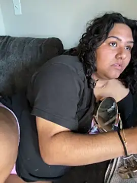 Angeliccreamyrican online show from 17, 4, 2026