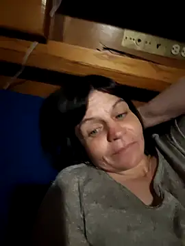 Snapshot of Petitegreeneyez69 chatting on 10, 2, 2026 Petitegreeneyez69 online show from 10, 2, 2026