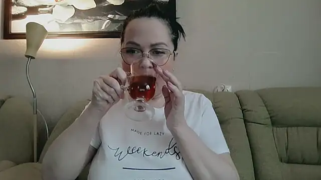 infinity loveliness online show from 21, 4, 2026