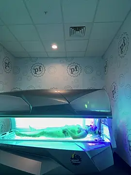 Kourtney5 online show from 13, 4, 2026