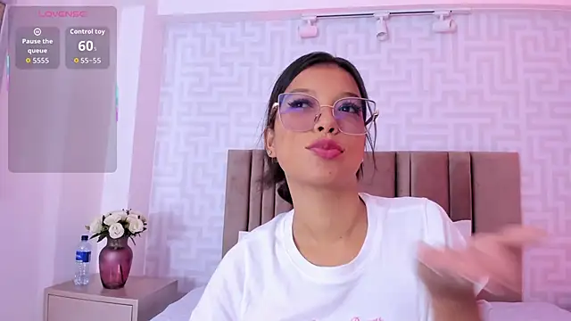 Alondra 2526 online show from 9, 1, 2026