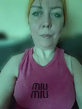 Snapshot of SweetTastes chatting on 1, 7, 2026 SweetTastes online show from 1, 7, 2026