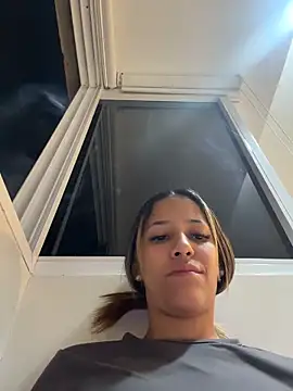 Snapshot of vicky_bass_ chatting on 1, 5, 2026 vicky bass online show from 1, 5, 2026