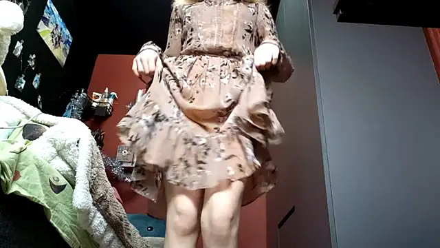 TiaraHenegan online show from 13, 1, 2026