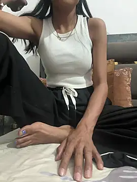 hina 001 online show from 25, 2, 2026