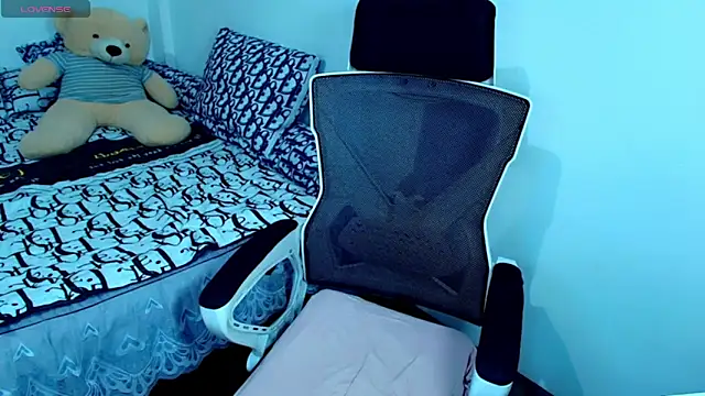 Snapshot of heavenmadechloe chatting on 1, 2, 2026 heavenmadechloe online show from 1, 2, 2026