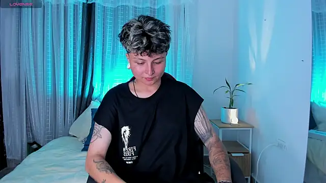 Zury Ramirez online show from 9, 4, 2026