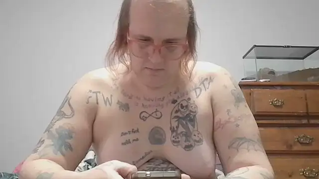 Snapshot of Flutterfli chatting on 8, 1, 2026 Flutterfli online show from 8, 1, 2026