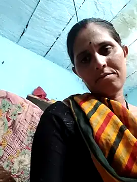Snapshot of Bhavna8080 chatting on 7, 6, 2026 Bhavna8080 online show from 7, 6, 2026