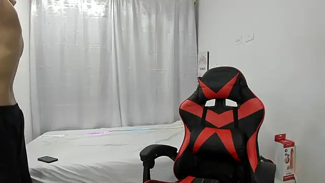 julian xx online show from 7, 3, 2026