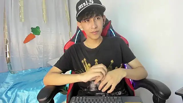 julian xx online show from 15, 4, 2026