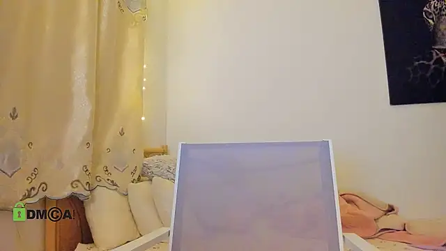 juliiaroberts online show from 3, 6, 2026