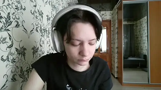 LxayBloom online show from 30, 3, 2026