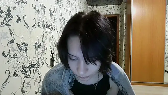 LxayBloom online show from 20, 4, 2026