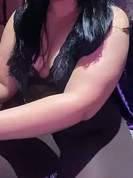 Snapshot of Lina_Velvet_ chatting on 7, 5, 2026 Lina Velvet online show from 7, 5, 2026